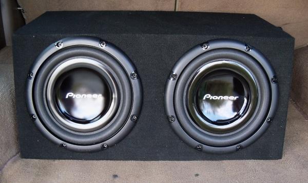 2 12" Pioneer Subs