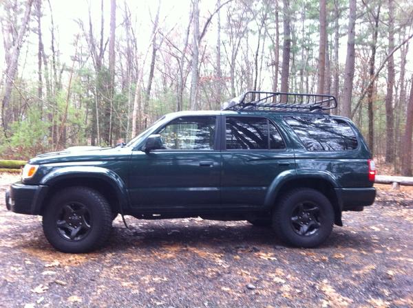 2000 4runner w/ 02 Taco rims in Rustoleum hammered metal_01
