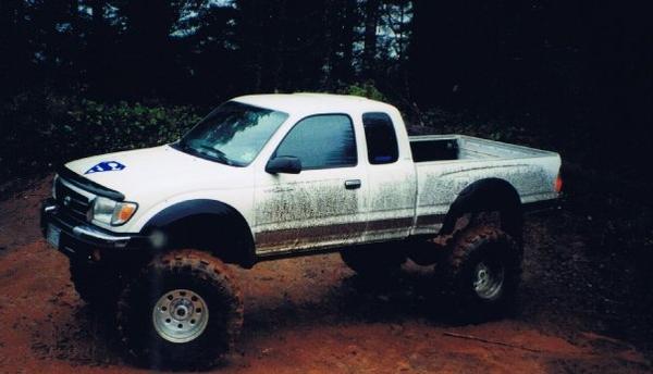 2000 Tacoma 14" Lift