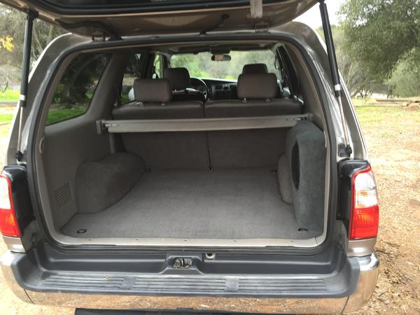 2001 4Runner SR5 Cargo w/ Speaker Box