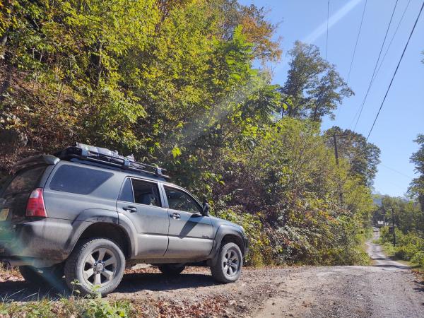 2007 4R dust road