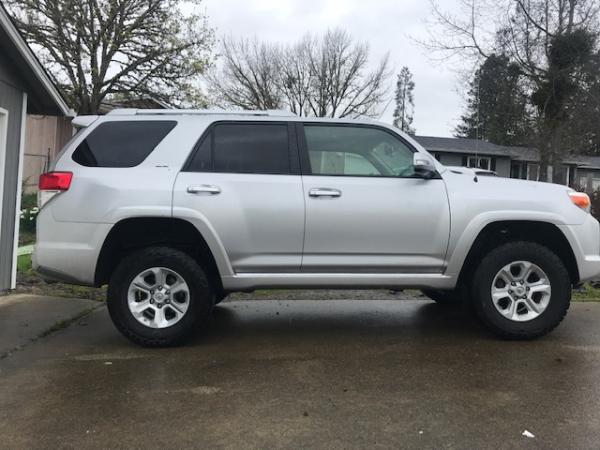 2010 4runner SR5 Premium with Rough Country 2" front and Freedom Off-Road 2" rear coil with 2017 4runner wheels