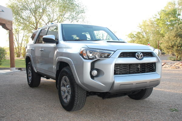 2014 Toyota 4Runner Trail Edition stock (1)