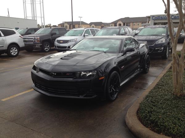 2015 Chevrolet Camaro Z28 Coupe
Black/Octane, 7.0L/ 427 LS7 Motor, Tremec 6M
Ordered with only factory option, A/C and Audio System.