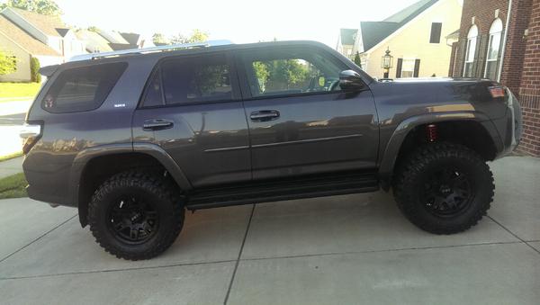 2015 SR5P with Toytec Ultimate 3" Lift & Bilstein 5100's | Mickey Thompson Baja MTZ P3 Tires (285/70R17) | 17x9 Mickey Thompson Sidebiter II Wheels