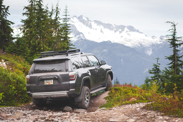 2017 TRD Off Road w/ KDSS

Currently stock.