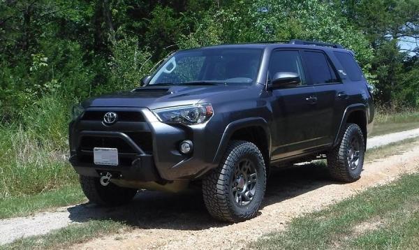 2019 T4R Off Road 4x4
265/70R17 Falken Wildpeak A/T3W, Eibach Pro Lift, Warn VR10 Winch, Warn 100022 Winch Bumper, TRD Skid Plate.