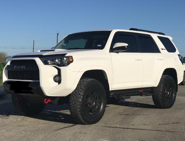 3/2 READYLIFT with 285/70R17 Nitto Ridge Grapplers