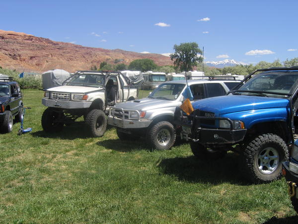 3 friends that all have front aluminum winch bumpers made by the same guy at Denver Off-Road. The 98 Isuzu Amigo and the Dodge Ram were both participa