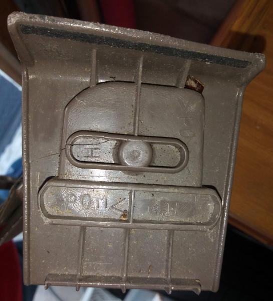 3rd gen Tan Cargo Cover end bracket