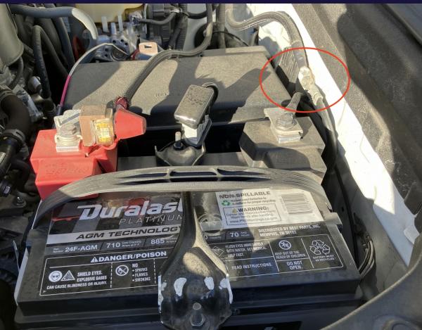 4 AWG ground point on fender