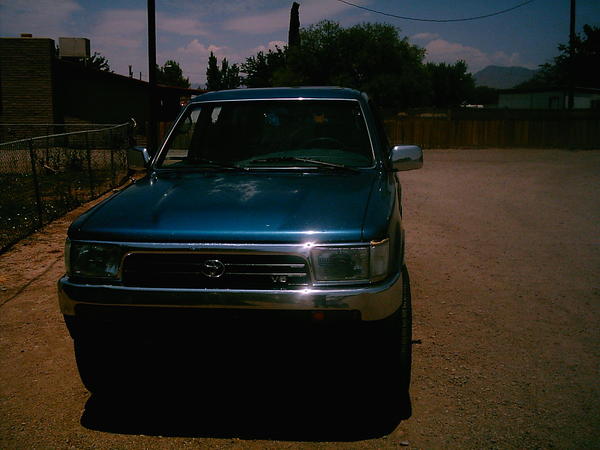 4 runner from the front