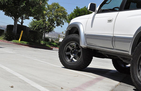 4-Runner w/ FN Wheels BFD wheel.