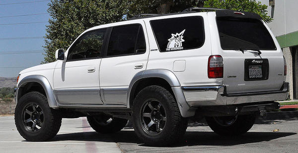 4-Runner w/ FN Wheels BFD wheel.