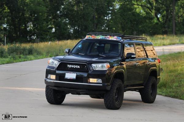 4-Runner w/ Konig Countersteer Type X wheel.