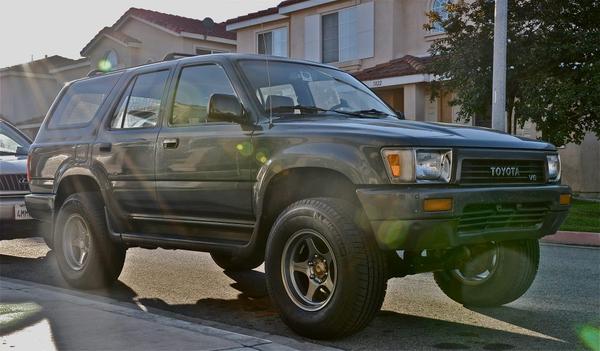 4-Runner w/ Weds Adventure Hase Spec wheels.