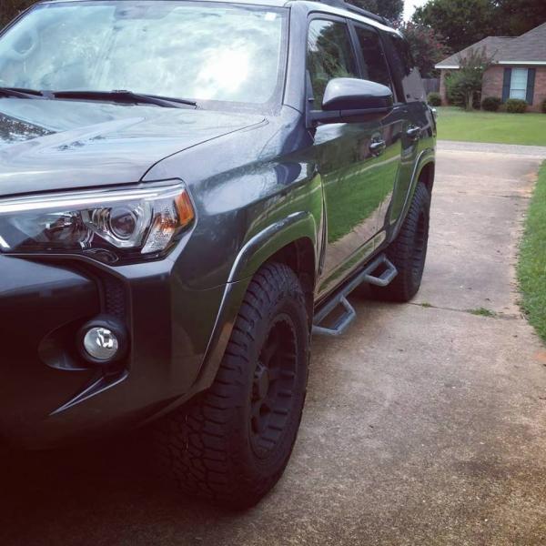 4 runner Wheel Closeup
