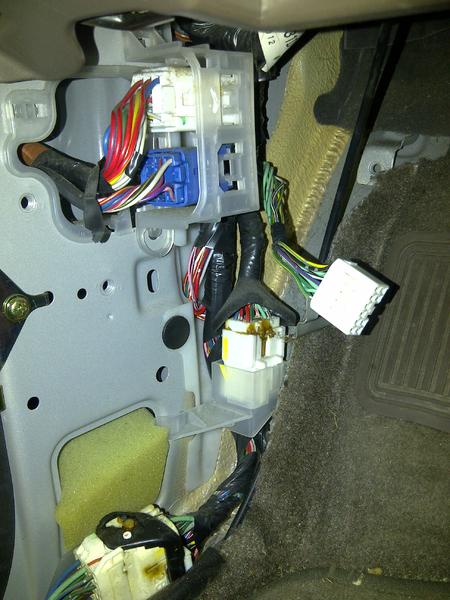 4a cable connections location, elocker ecu cable connector and elocker ecu location (possible location of my fan controller, if required)