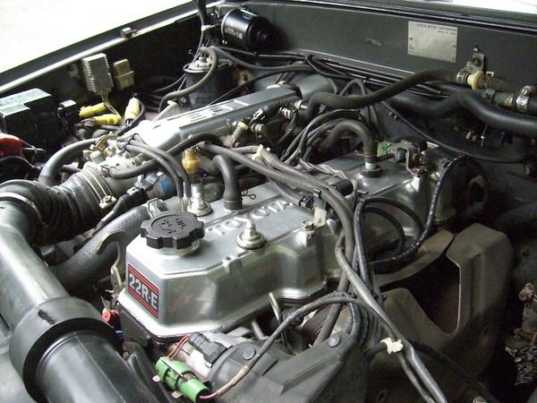 4Runner 22RE Driver Side Just added a new Toyota Manifold.These 22RE's last for ever,23 years on the original Manifold