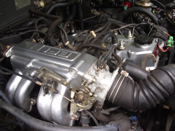 4Runner 22RE Engine Passenger Side. Rebuilt the Engine 4 years ago top half. Did Not rebuilt block,pistons,rods,crank or bearings. We did put a new To