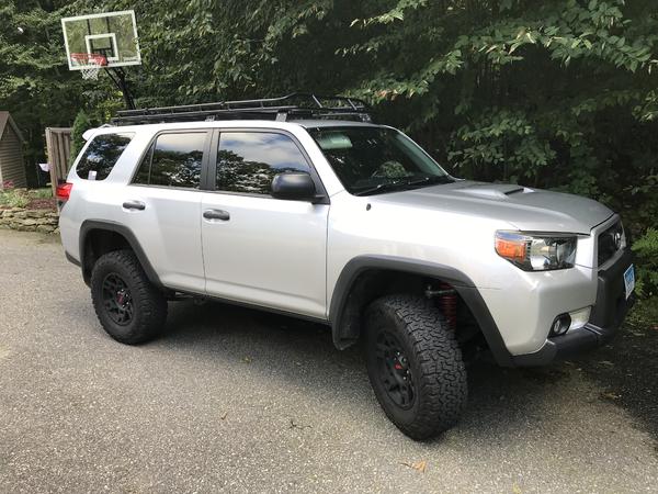 4Runner at 122K miles. Gobi rack just installed.