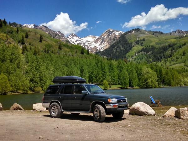 4Runner at a mountain lake!