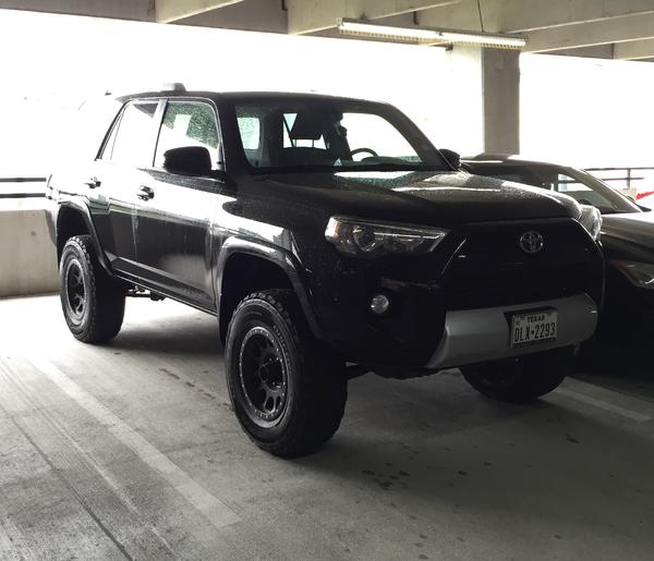 4runner front view