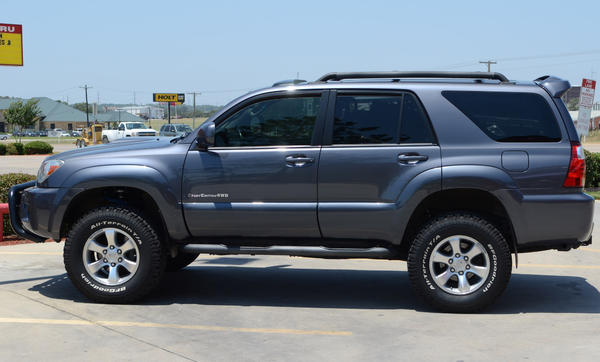 4Runner with OW 2.5 and All-Pro 3.5 rear coils, and a load of astro gear