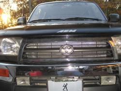 4runner10new mesh behind the grill
