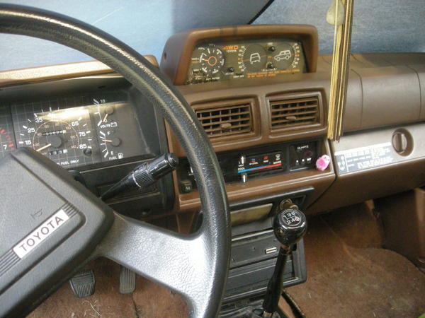 84 4runner 009