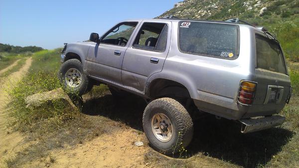 94 4Runner 5spd 3.slow with 32inch all terrains and 4:56 gears and limited slip diff, Mods: Exhaust, Clutch, Tightened Tortion Bars, Tires, Rebuilt Mo