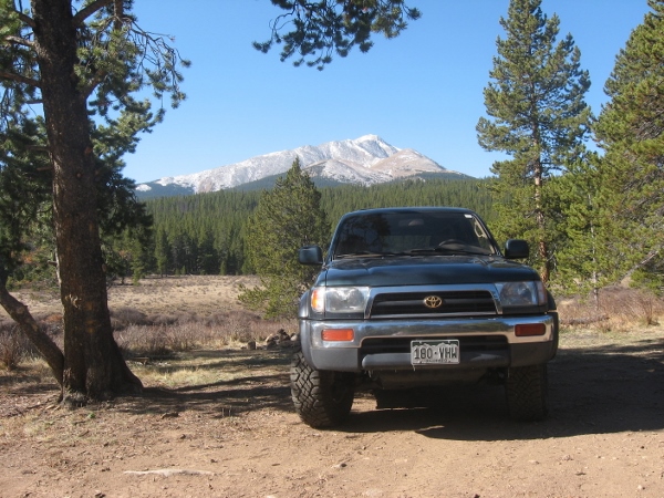 A cold morning near Selkirk Campground, CO.