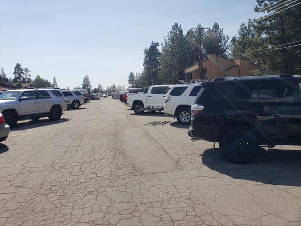 A group pic in the Snow Summit parking lot on 7/28/18
How many 4Runners do you see in the picture?