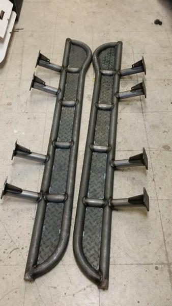 Added some diamond plate to my savage off-road rock sliders.