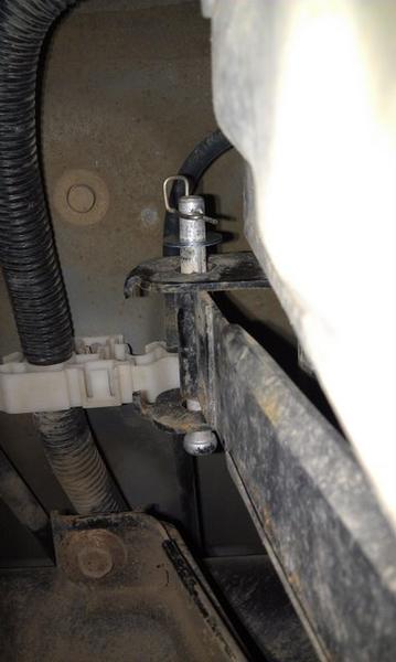 Added washer and adjusted cotter pin for tighter fit