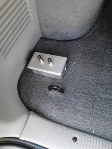 air lift airbags pressure control location 04082012