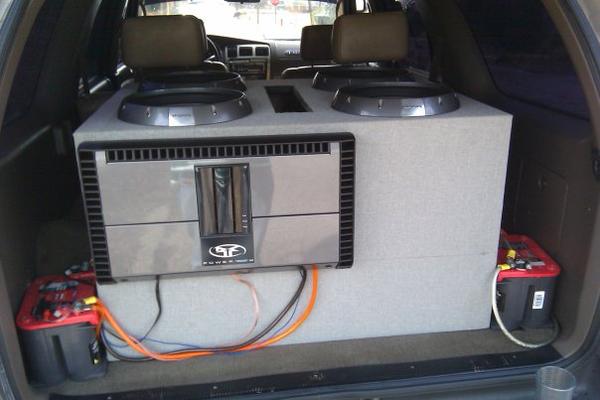 another system 4 T1 rockford 12's and T2000.1bd 2 redtops
my favorite of all and loudest of all 151 plus on db