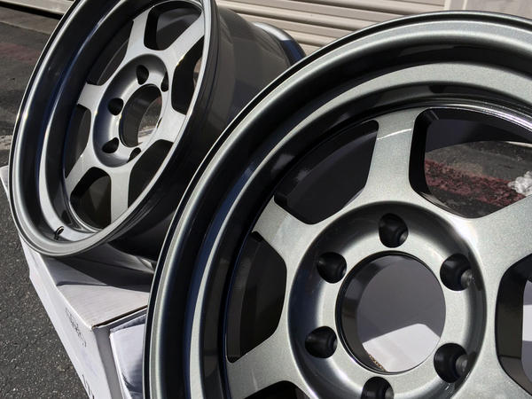 Anthracite Light Gunmetal vs. Standard Gunmetal