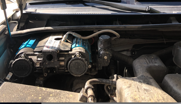 ARB Twin Compressor and manifold W/ Bandi Mount