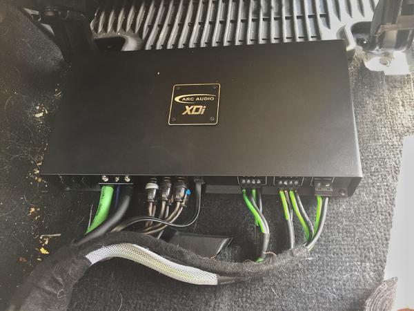 ARC Audio XDi850.5 amp with the cover on.