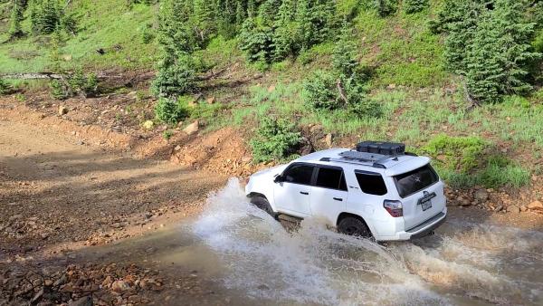 At the base of the Alpine Loop heading to Cinnamon Pass