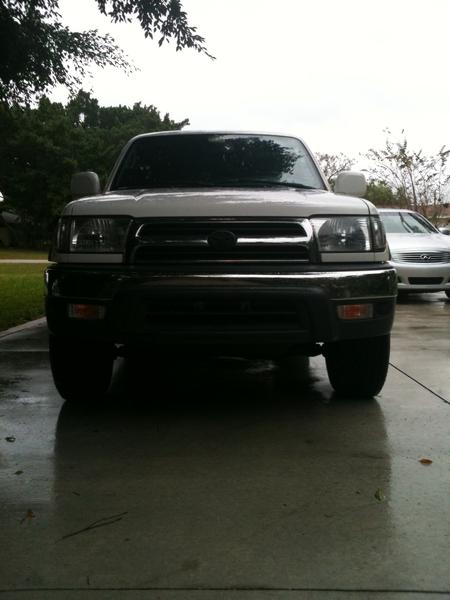 black emblem
black side markers