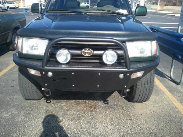 Blacked out front grille