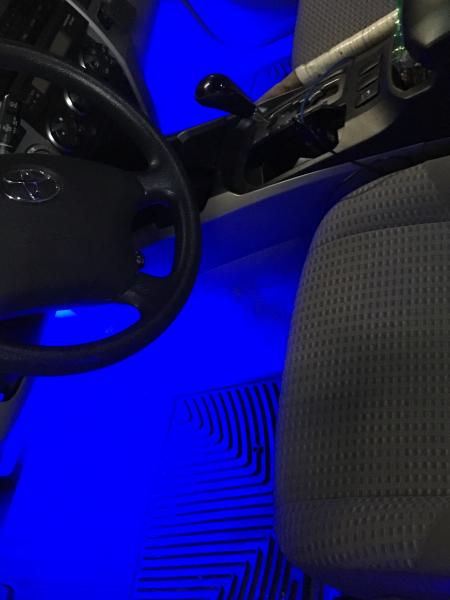 blue LEDs in front foot wells