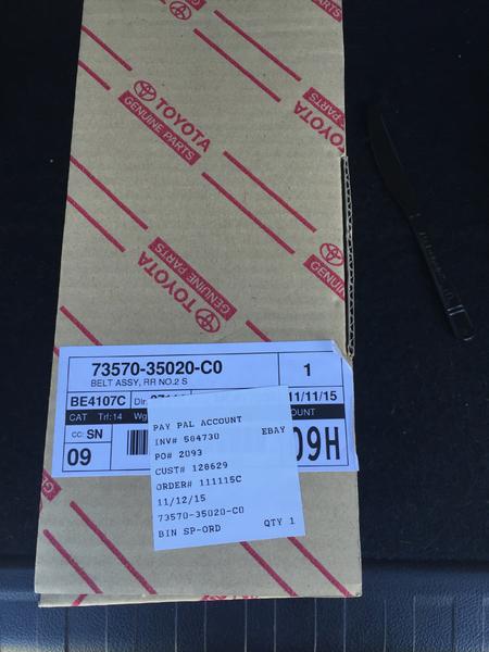Box with Left 3rd row belt