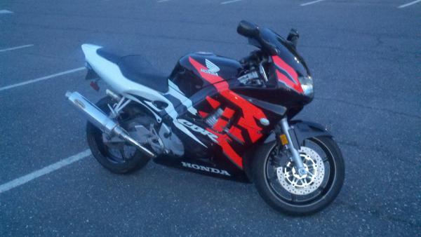 CBR 600