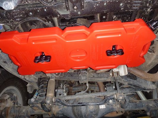 Close up of the installed 4 gallon Roto Pax.