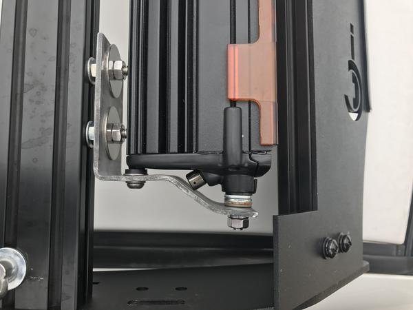 Close-up of the light bar bracket