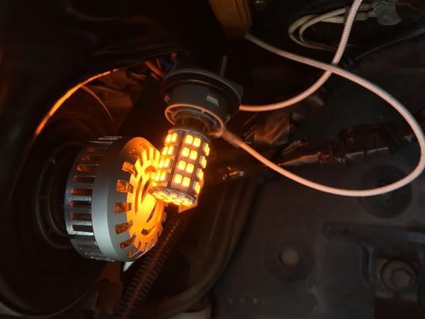 Converted 1157 dual filament socket and CSJumper's 1157 switchback. Amber