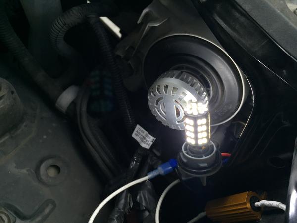 Converted 1157 dual filament socket and CSJumper's 1157 switchback. White